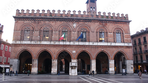 Cuadro en lienzo Cremona, palazzo del comune