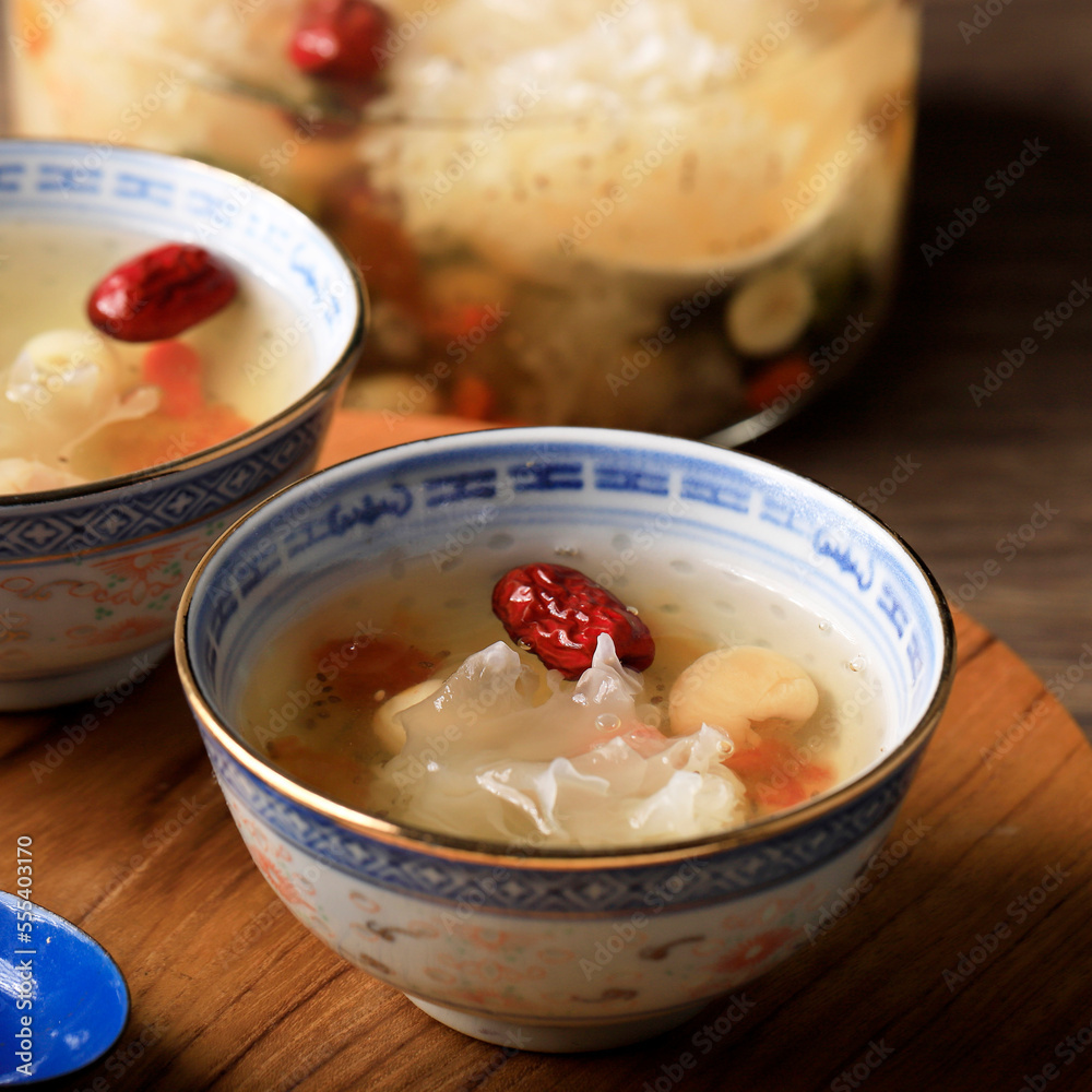 Peach Gum Drink, Chinese Traditional Drink Made from Peach Gum, Bird Nest, Red Chinese Dates, Snow Fungus, Goji Berry Peach Gum Drink, Chinese Traditional Drink Made from Peach Gum, Bird Nest, Red Chinese Dates, Snow Fungus, Goji Berry