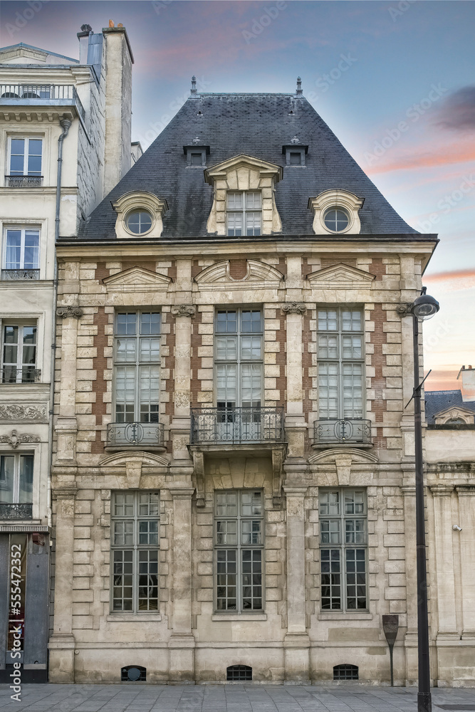 Paris, beautiful buildings in the Marais, rue Saint-Antoine in the 4th arrondissement
