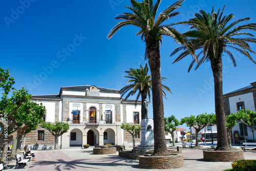 Monument dedicated to Fernando Casariego and Town Hall in background, Tapia de Casariego, Asturias, Spain © IMAG3S