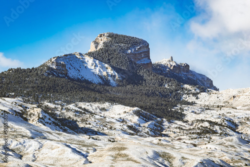 Obraz na plátne Heart Mountain winter snow outside Cody Wyoming
