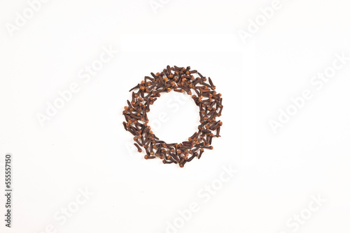 clove circle halo