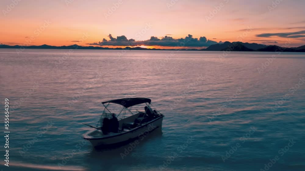 Hyperlapse Sunset Over The Sea | Coron Philippines