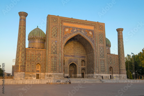 Sherdor Madrasa in the light of the evening sun. Registan Square. Samarkand, Uzbekistan
