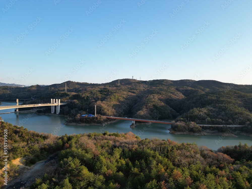 何気ない日常の日本の湖