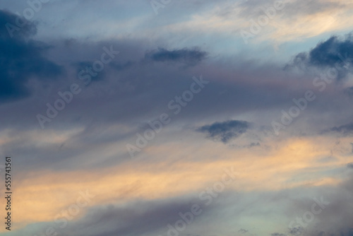 Fototapeta Naklejka Na Ścianę i Meble -  sky with clouds  and lots of colours at sunset