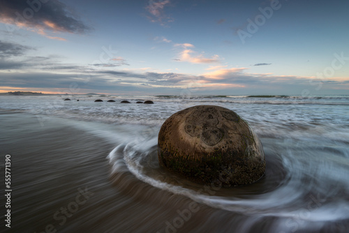 Canvastavla An evening at the Moeraki Boulders on the east coast of New Zealand looking into the Pacific Ocean