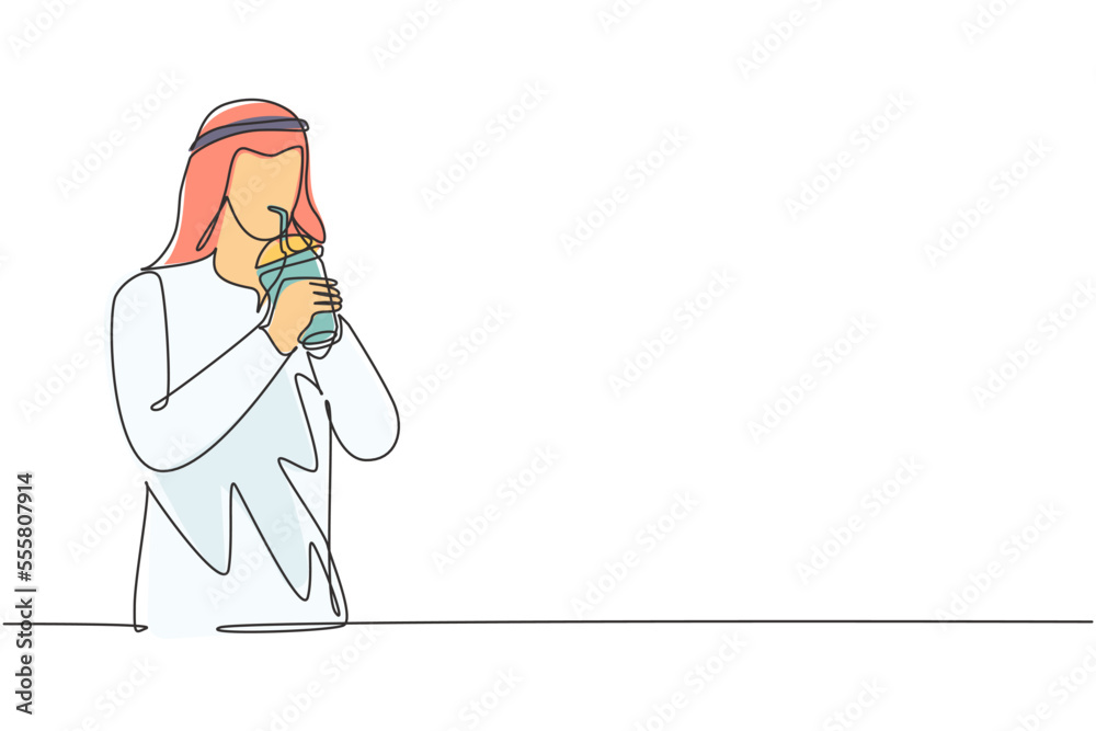 Single continuous line drawing young Arabian male hold plastic cup and drinking orange juice with straw. Make him refreshing in summer season. Dynamic one line draw graphic design vector illustration Single continuous line drawing young Arabian male hold plastic cup and drinking orange juice with straw. Make him refreshing in summer season. Dynamic one line draw graphic design vector illustration