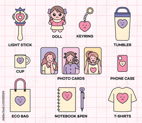 Various goods for idol fans. Products with idol photos and logos on light sticks and photo cards.