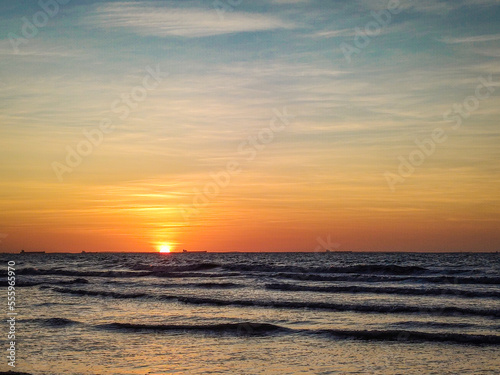 Fototapeta Naklejka Na Ścianę i Meble -  sunset at the beach