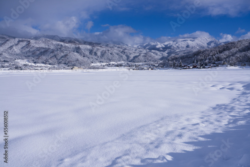 雪国の風景 © Kazuo Katahira