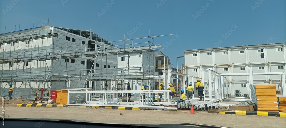 Fototapeta premium modern construction is the solution
