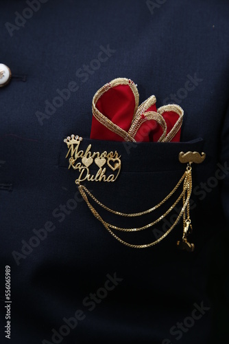 Canvas Print groom name broach