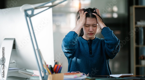Εκτύπωση καμβά Young beautiful woman sitting at office suffering from headache desperate and stressed because pain and migraine