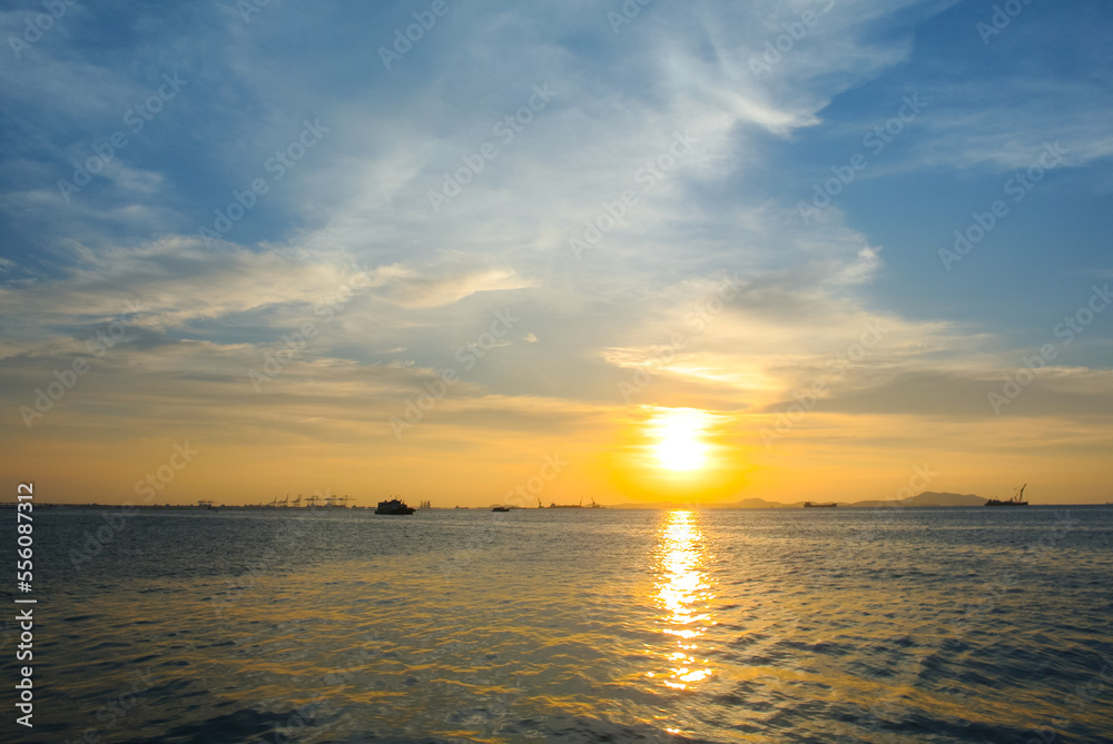 Fototapeta premium Sunset sky at sea, Nature background