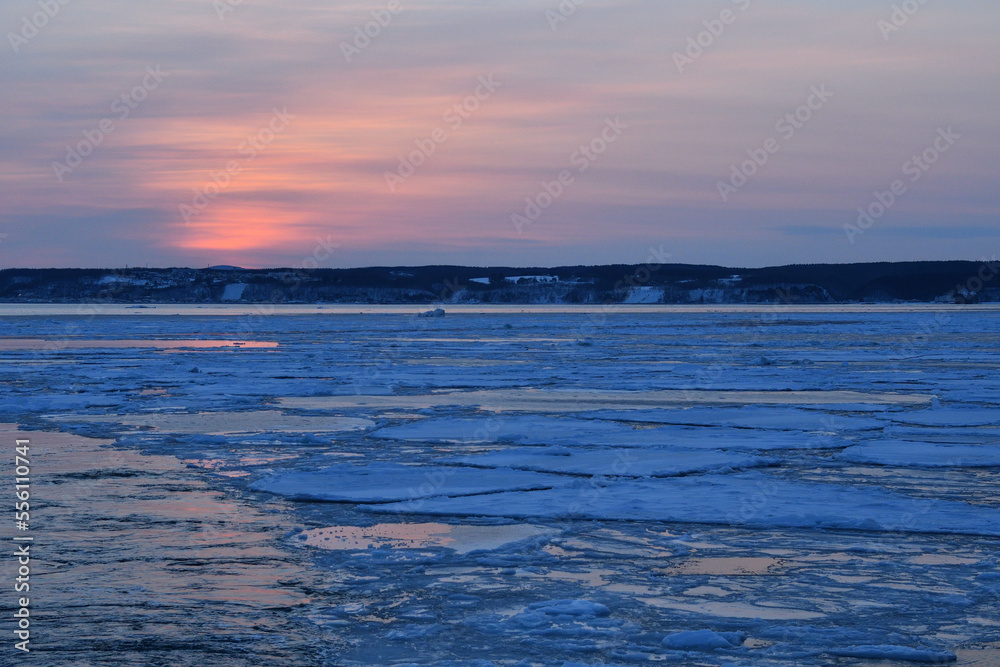 Sunset cruising on Floating ices 