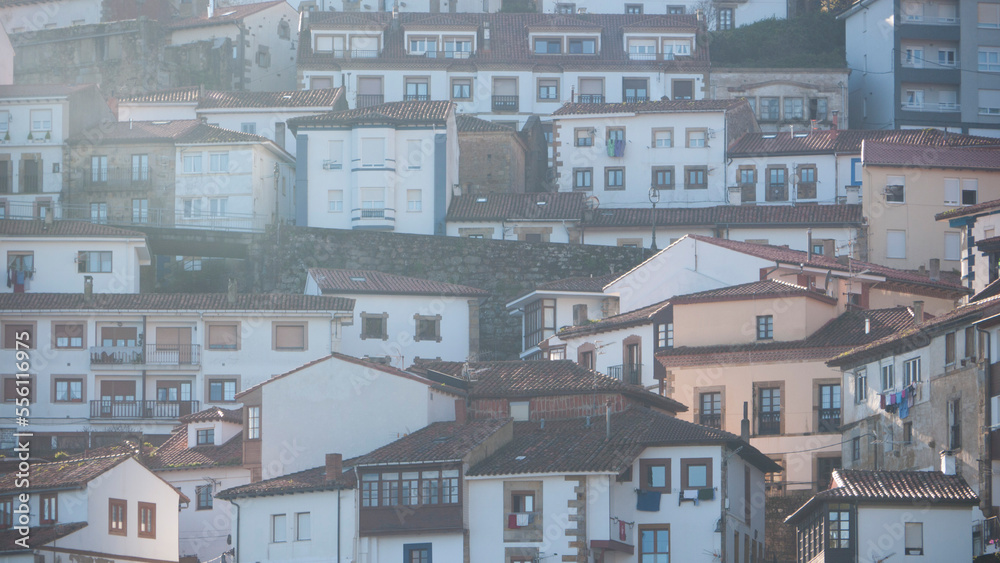 Casas de pueblo en ladera de monte Casas de pueblo en ladera de monte