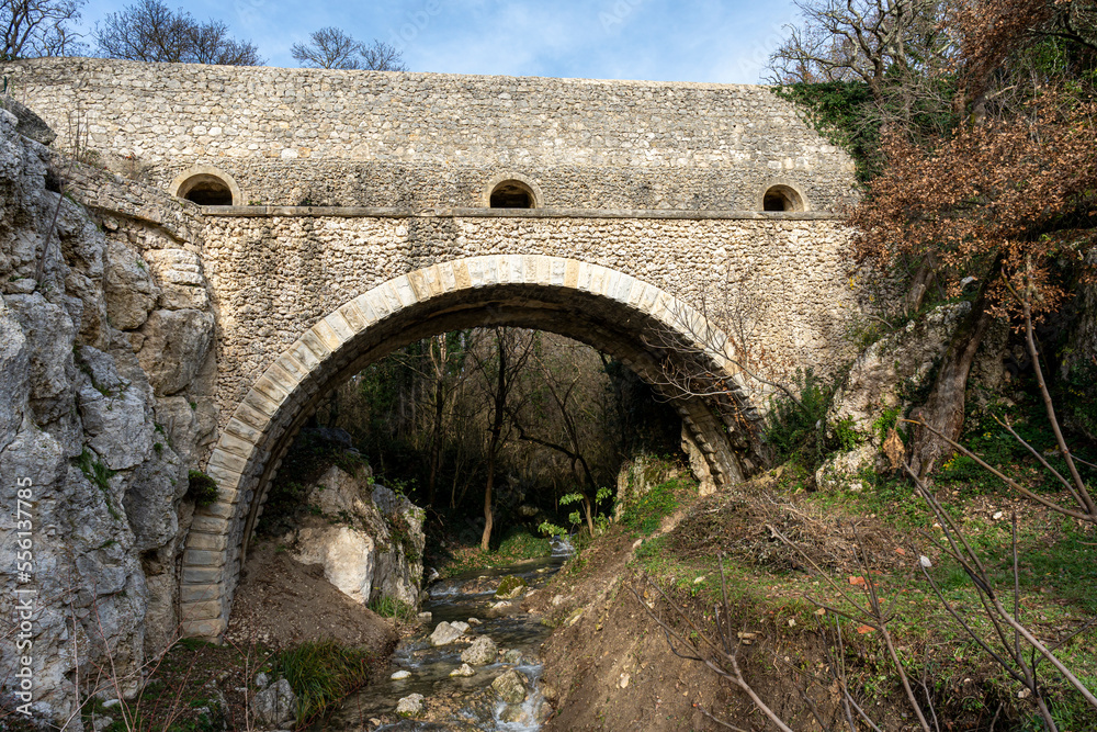 Pont près de l'abbaye d'Aiguebelle