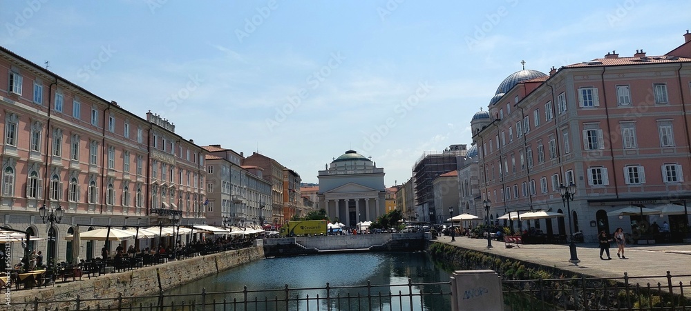Naklejka premium Il Canale Grande a Trieste, Italy