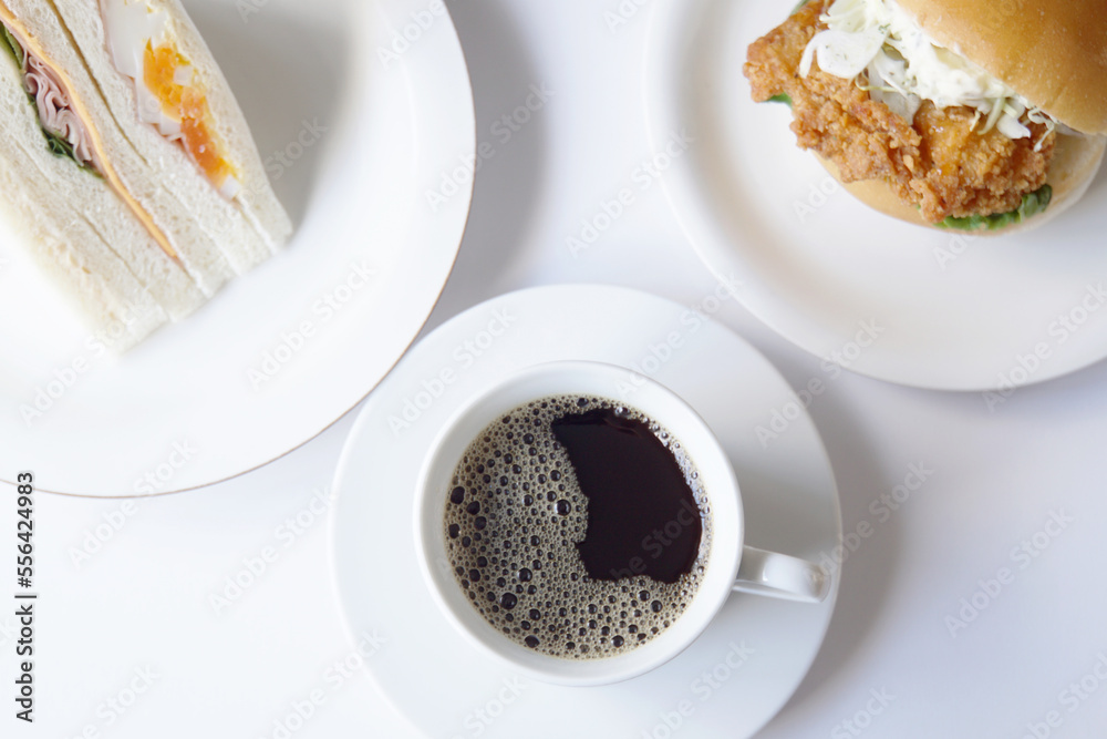食事とコーヒー 食事とコーヒー