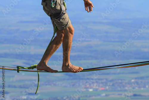 Slackline sur la Suisse photo