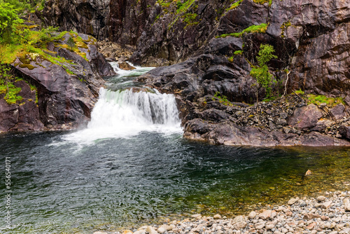Fototapeta Naklejka Na Ścianę i Meble -  Small waterfall