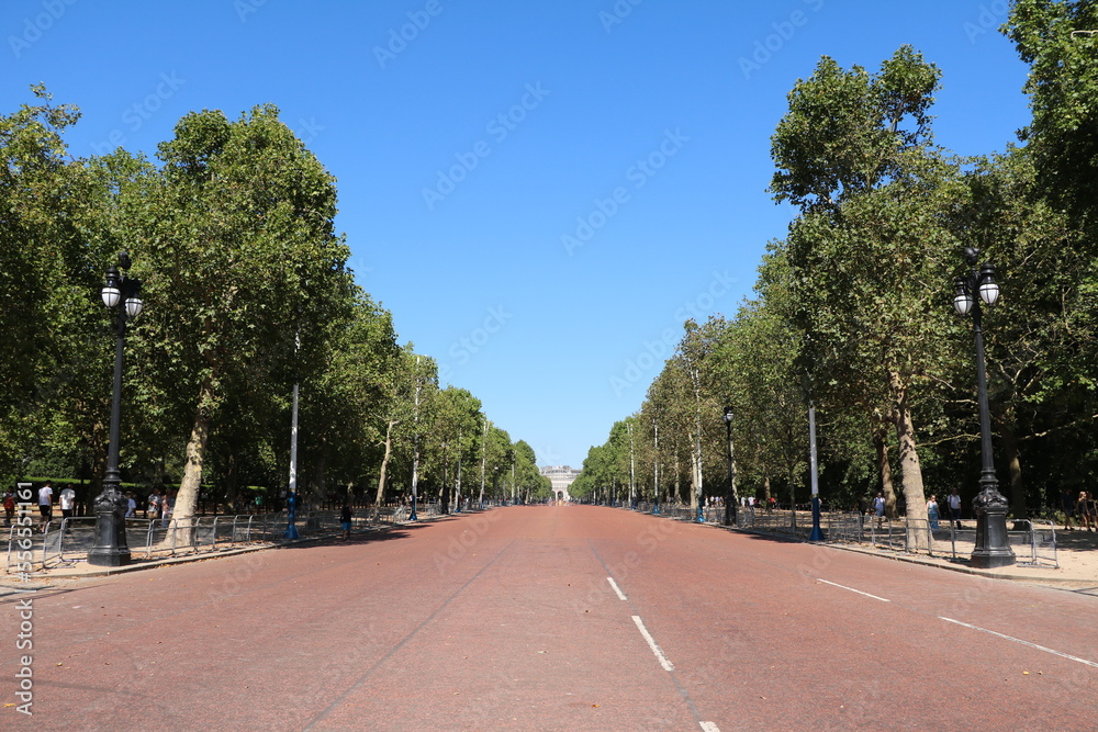 The Mall to Victoria Memorial in London, England United Kingdom The Mall to Victoria Memorial in London, England United Kingdom