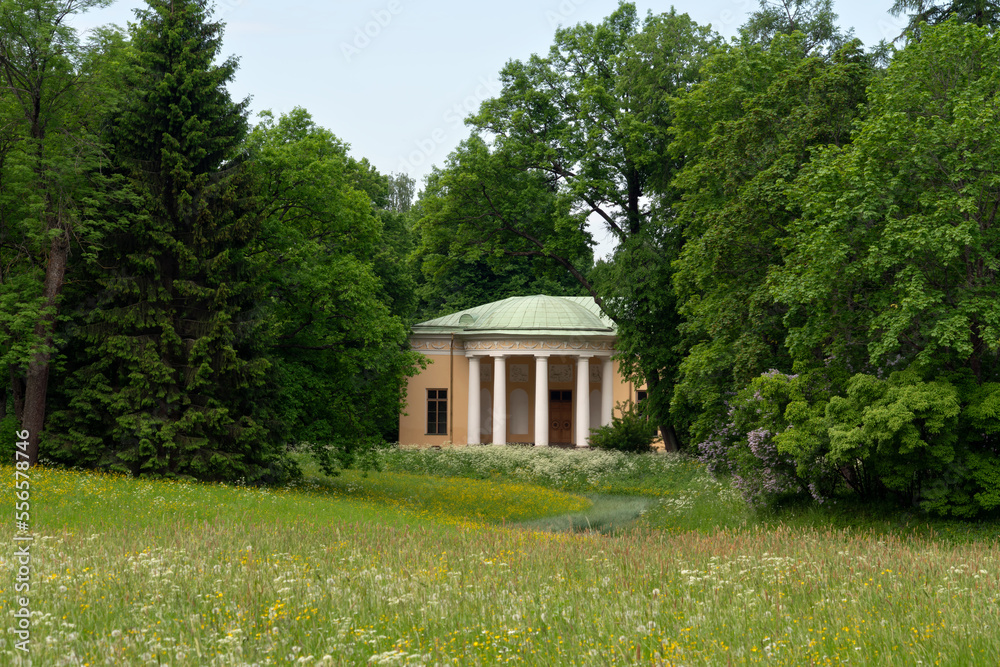 Obraz premium View of the Concert Hall pavilion in the Catherine Park of Tsarskoye Selo on a sunny summer day, Pushkin, St. Petersburg, Russia
