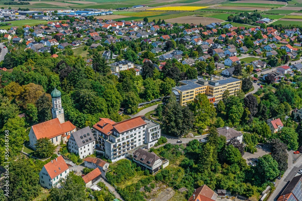 Luftbild von Burtenbach in Schwaben - rund um den Schertlinpark