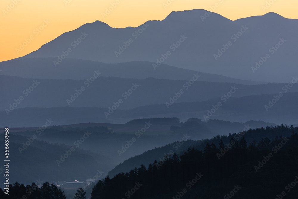 大雪山国立公園、夜明けの朝日岳・日本