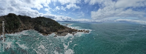 京丹後市　まるで海外の様な山陰海岸ジオパーク　荒れる冬の綺麗な日本海 photo