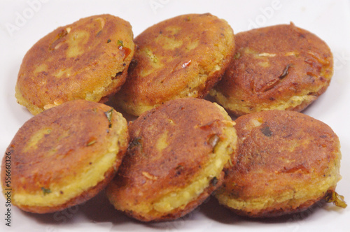 Canvastavla Potato Egg Kabab