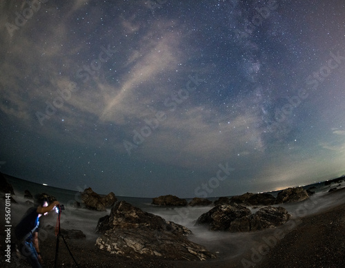 天の川 海と星空