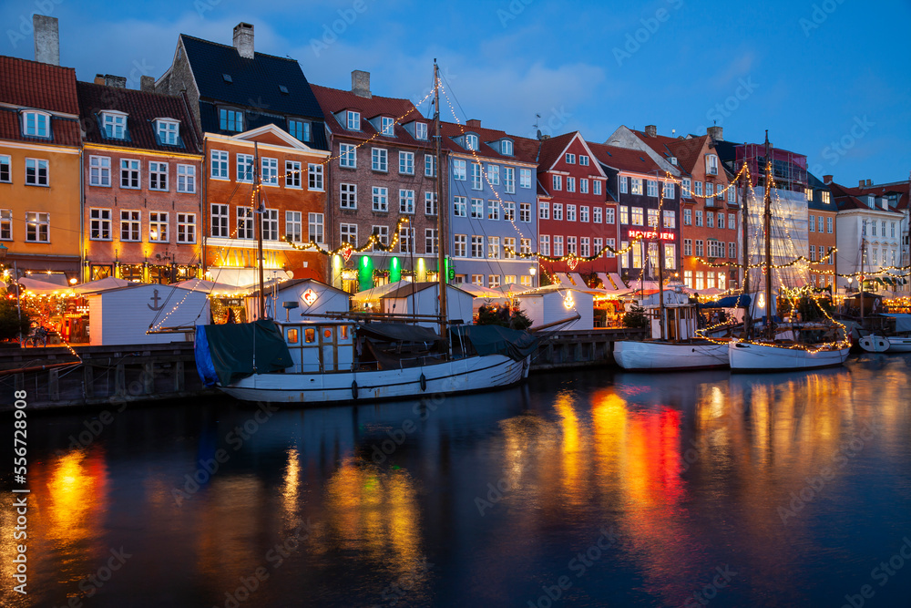Nyhavn Canal at sunset, Christmas time, Nyhavn, Copenhagen, Denmark, Europe