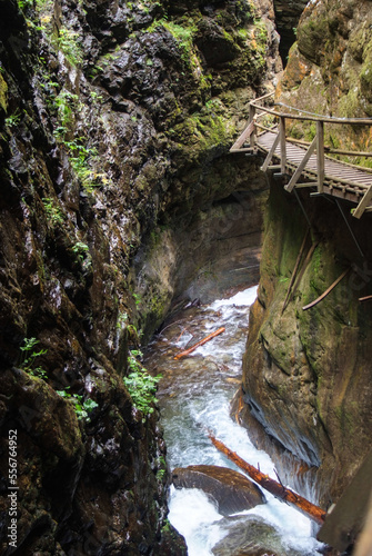 torrente Raggaschlucht percorso cascata nella regione della carinzia in austria photo