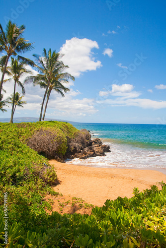 Po'olenalena Beach with oceanfront view of the Island of Kahoolawe in the background; Makena, Wailea, Maui, Hawaii, United States of America photo