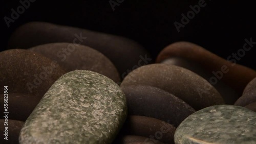 pietre laviche utilizzate in un centro benessere photo