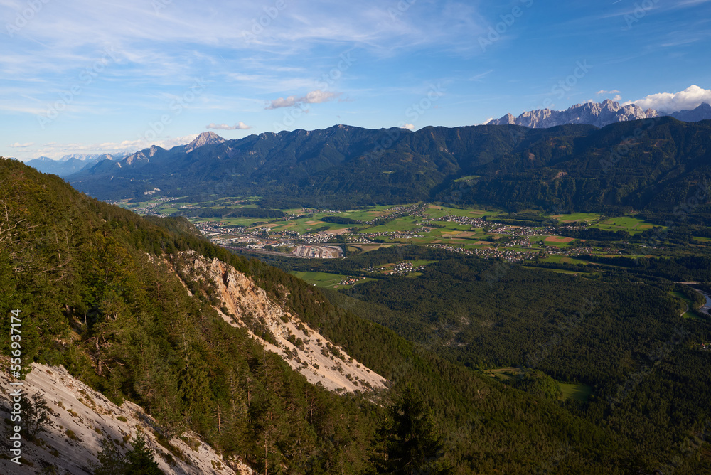 Blick vom Dobratsch in Kärnten in Österreich