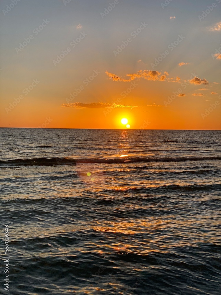 Obraz premium sunset over the sea