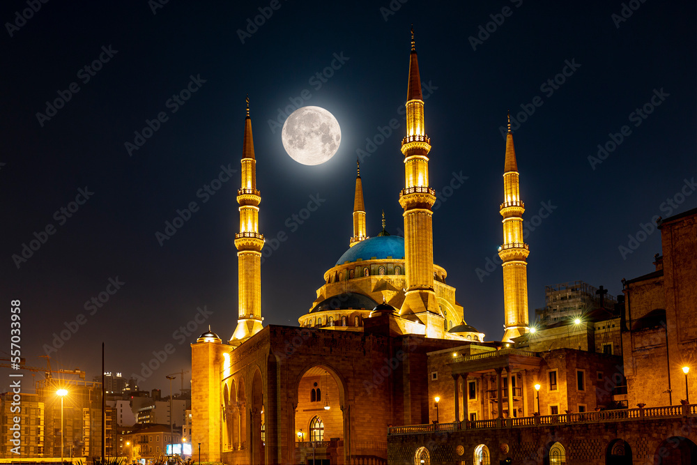Lebanon. Beirut, capital of Lebanon. Mohammad Al-Amim Mosque by night
