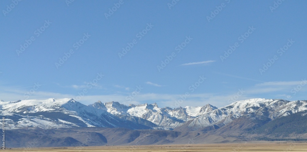 Obraz premium snow covered mountains