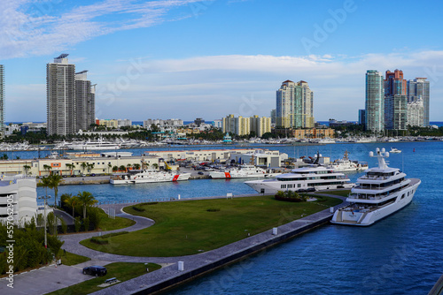 Beautiful aerial panoramic view of the city of Miami, its buildings, marina, yachts and luxurious suburbs houses © Gian