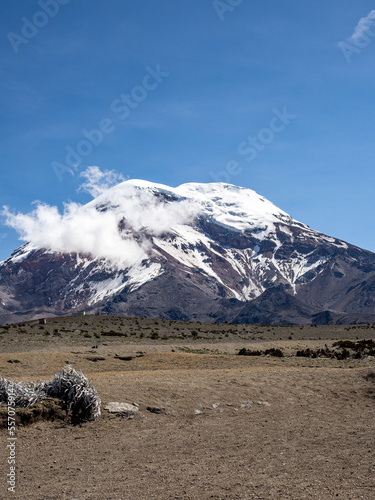 Volcán Chimborazo, provincia de Chimborazo, Ecuador photo