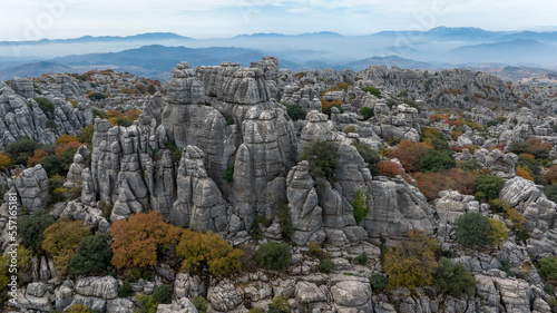 curiosas formaciones rocosas en el torcal de Antequera, Andalucía