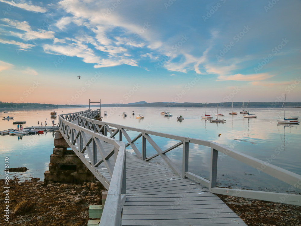 Fototapeta premium Sky Reflection on Water with Boats