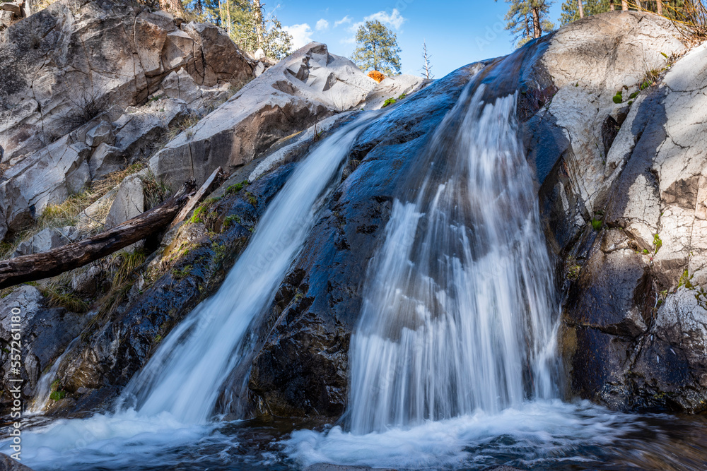 Obraz premium waterfall in the mountains
