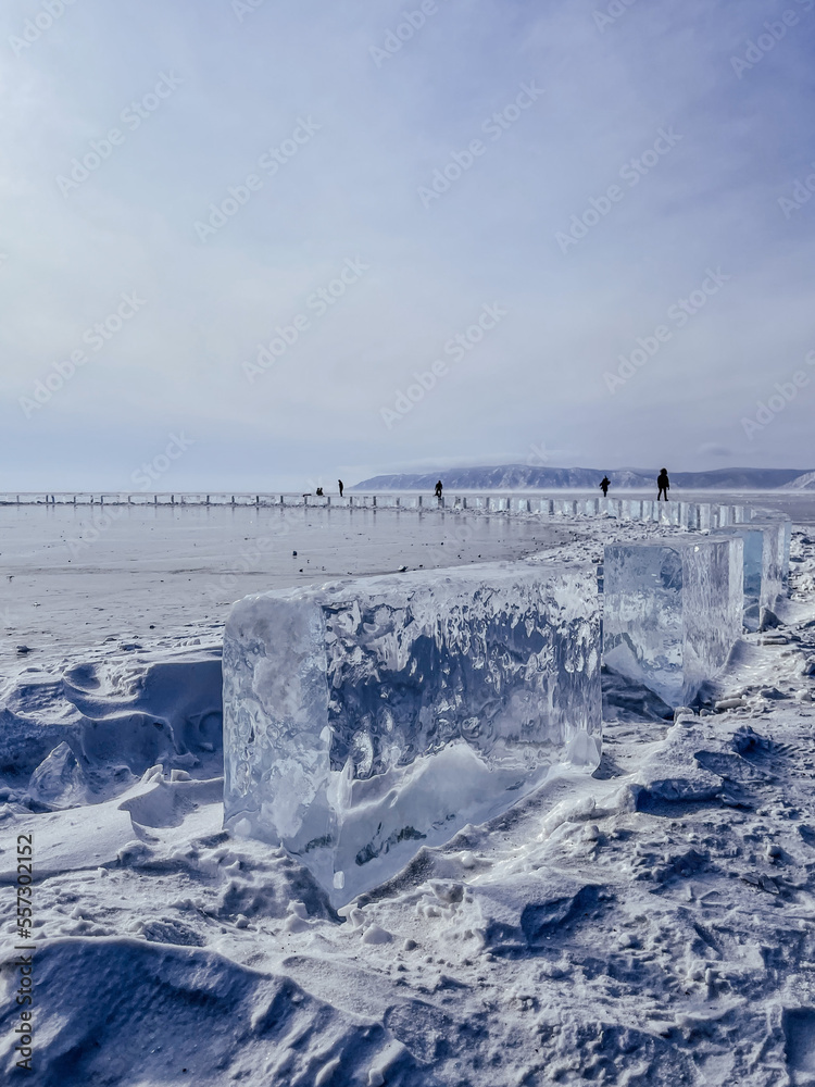 Obraz premium frozen lake in winter