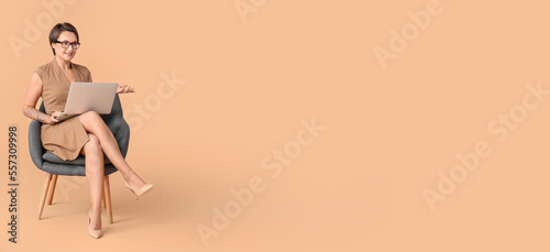 Portrait of female psycholo...