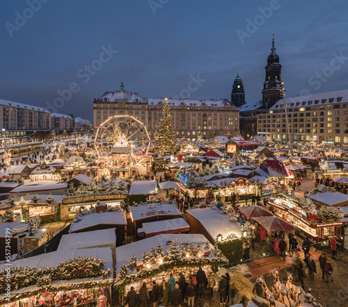 Dresdner Striezelmarkt photo