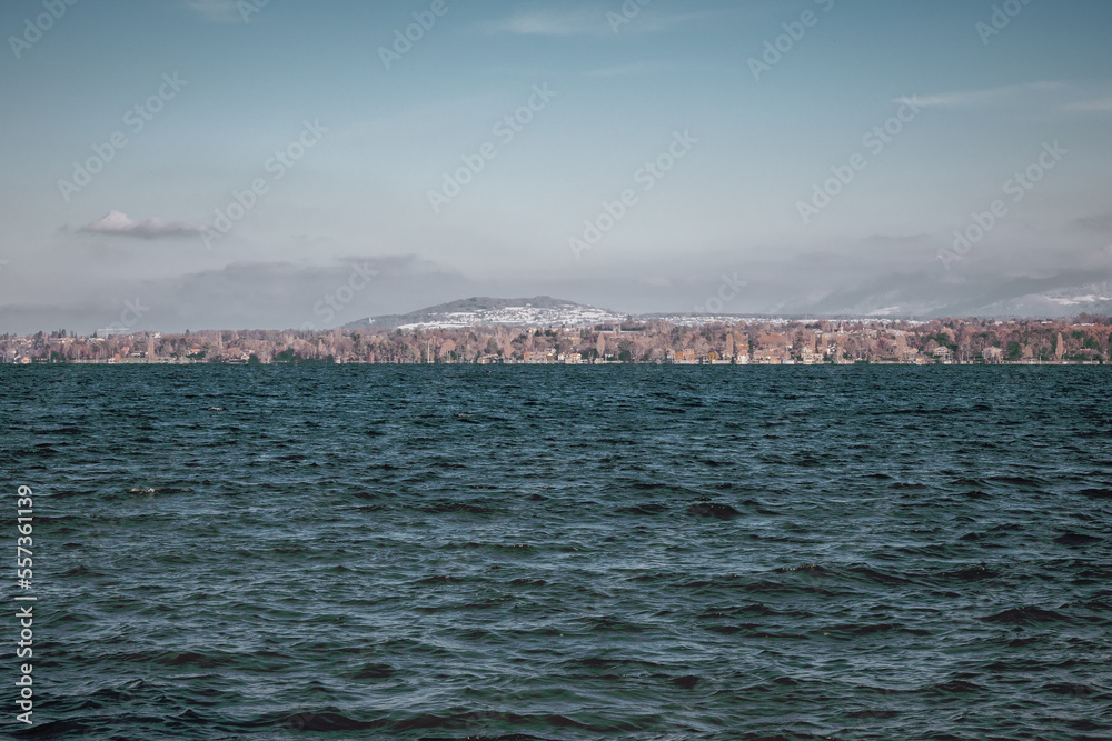 le lac Léman en hiver